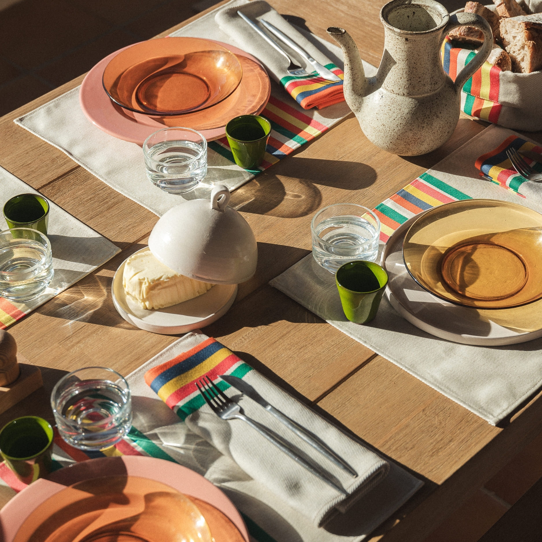 table mauleon laurier rose